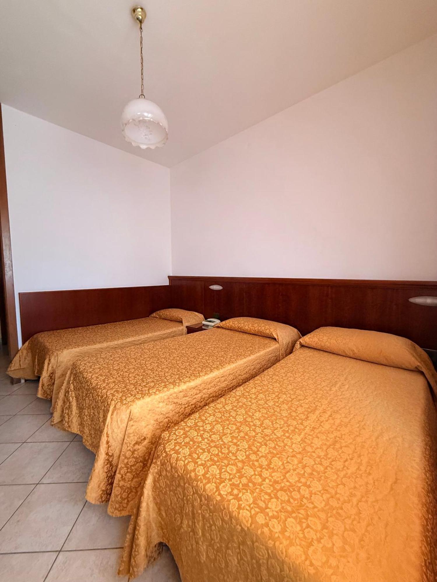 Grifone Hotel Perugia Exterior photo